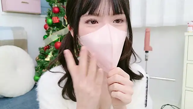 Snapshot of -minami- chatting on 12-18-24, 12:07 -minami- online show from 12-18-24, 12:07