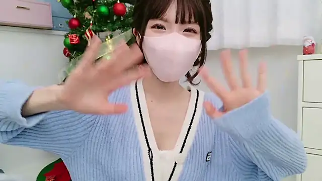 Snapshot of -minami- chatting on 12-27-24, 05:48 -minami- online show from 12-27-24, 05:48