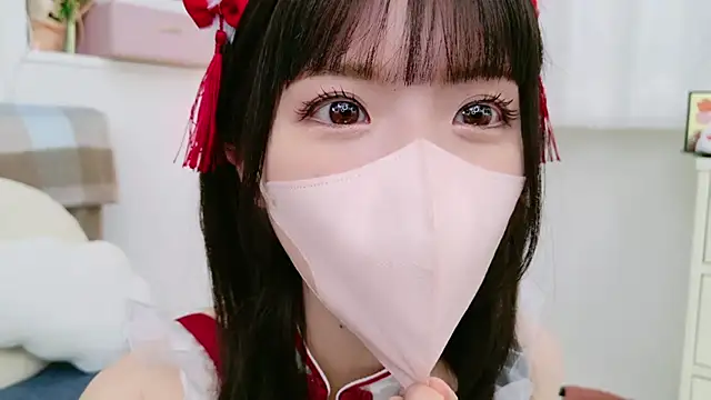 Snapshot of -minami- chatting on 01-04-25, 12:27 -minami- online show from 01-04-25, 12:27