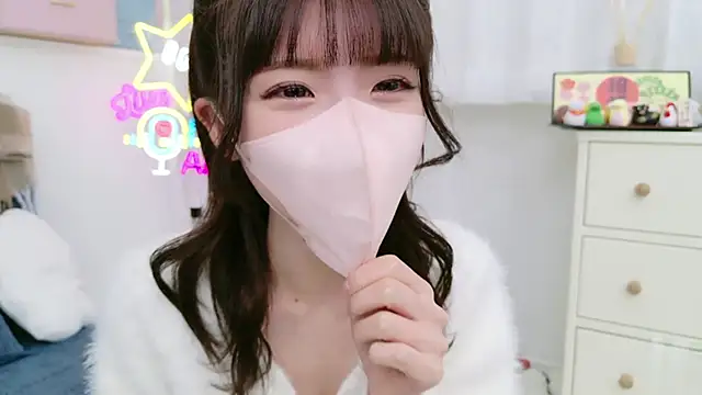 Snapshot of -minami- chatting on 01-07-25, 12:09 -minami- online show from 01-07-25, 12:09