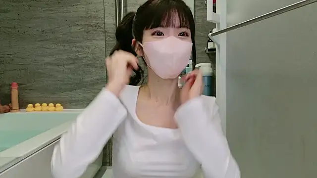 Snapshot of -minami- chatting on 02-09-25, 09:16 -minami- online show from 02-09-25, 09:16