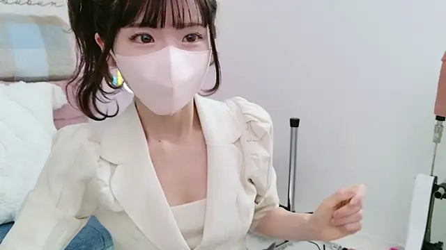 Snapshot of -minami- chatting on 03-08-25, 03:50 -minami- online show from 03-08-25, 03:50