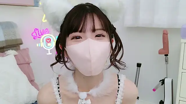 Snapshot of -minami- chatting on 03-14-25, 12:18 -minami- online show from 03-14-25, 12:18