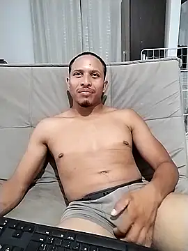 Piroca doce18 online show from 12-27-24, 04:04