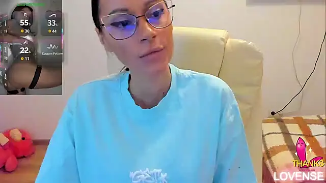 kissnicol32 online show from 03-07-26, 05:10