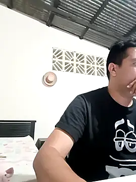 Snapshot of walwan85 chatting on 11-04-25, 08:46 walwan85 online show from 11-04-25, 08:46