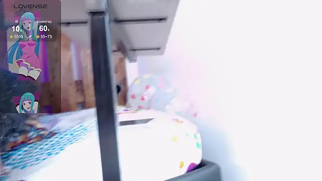 Snapshot of SARA_VAL3NTINA_ chatting on 02-15-25, 12:01 SARA VAL3NTINA  online show from 02-15-25, 12:01