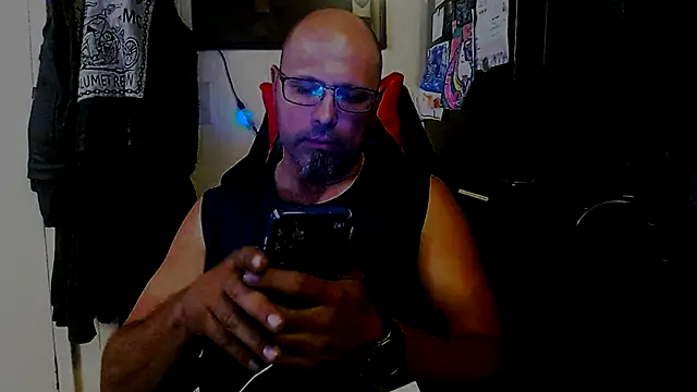 KrazyLegz online show from 10-01-25, 11:55