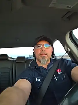 Snapshot of KrazyLegz chatting on 02-10-26, 11:20 KrazyLegz online show from 02-10-26, 11:20