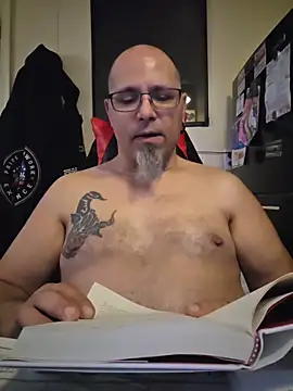 Snapshot of KrazyLegz chatting on 02-15-26, 06:04 KrazyLegz online show from 02-15-26, 06:04