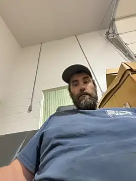 bigJohnson223 online show from 04-12-26, 05:01