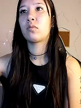 Snapshot of Japabaixinha chatting on 12-17-24, 07:59 Japabaixinha online show from 12-17-24, 07:59