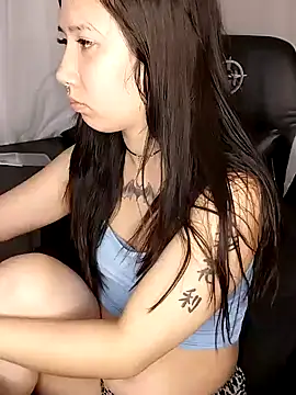 Snapshot of Japabaixinha chatting on 01-02-25, 02:43 Japabaixinha online show from 01-02-25, 02:43