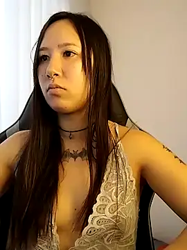 Snapshot of Japabaixinha chatting on 02-05-25, 08:35 Japabaixinha online show from 02-05-25, 08:35