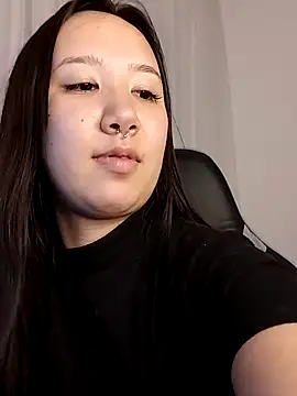 Snapshot of Japabaixinha chatting on 02-16-25, 12:30 Japabaixinha online show from 02-16-25, 12:30