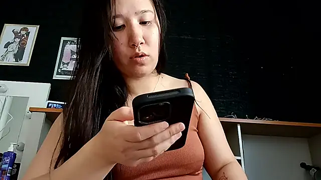 Snapshot of Japabaixinha chatting on 11-08-25, 06:18 Japabaixinha online show from 11-08-25, 06:18