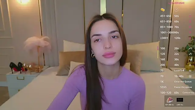 BellaHalles online show from 12-23-25, 05:38