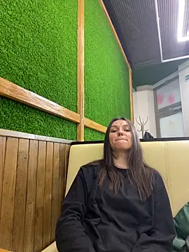 Snapshot of Jinna_milli chatting on 03-17-25, 10:38 Jinna milli online show from 03-17-25, 10:38