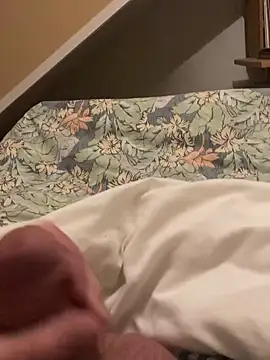 Snapshot of LivingLegend1978 chatting on 10-06-25, 10:40 LivingLegend1978 online show from 10-06-25, 10:40