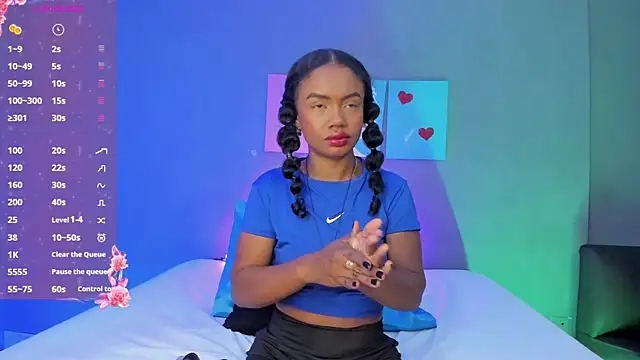 Snapshot of EmmaSmith06 chatting on 11-12-25, 05:02 EmmaSmith06 online show from 11-12-25, 05:02