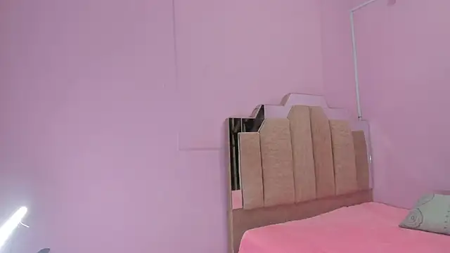 LoveQueen2 online show from 10-03-25, 12:02