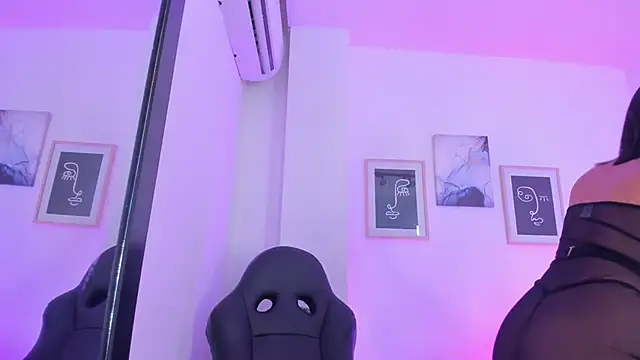 emelie 89 online show from 03-08-25, 04:39