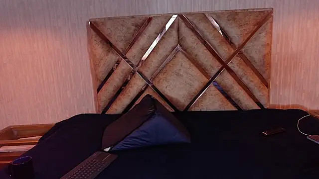 Danielaa a online show from 09-24-25, 08:23