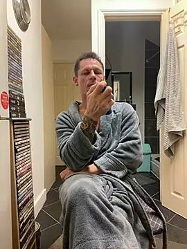 Yourhotboy 42 online show from 02-02-25, 08:51