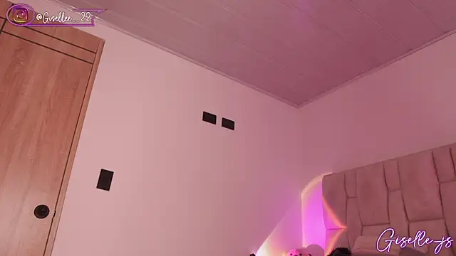 giselle js online show from 01-08-25, 03:17