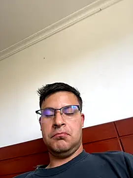 Nicolds14 online show from 11-08-25, 07:23