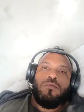 morenorj17 online show from 09-28-25, 10:20