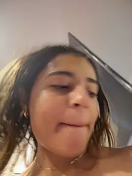 pamell col online show from 04-17-26, 08:45