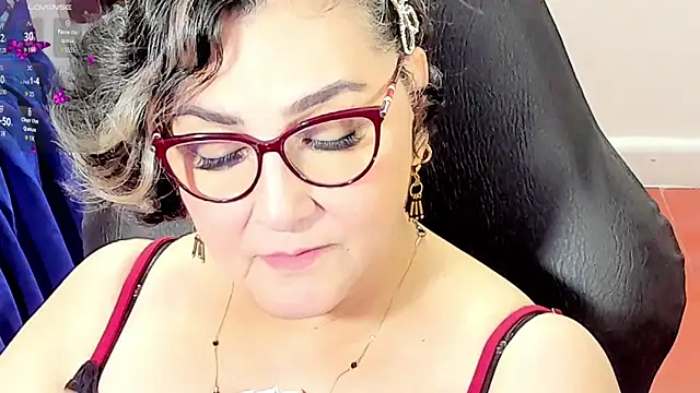 Snapshot of cataleya_mom chatting on 02-06-26, 02:27 cataleya mom online show from 02-06-26, 02:27