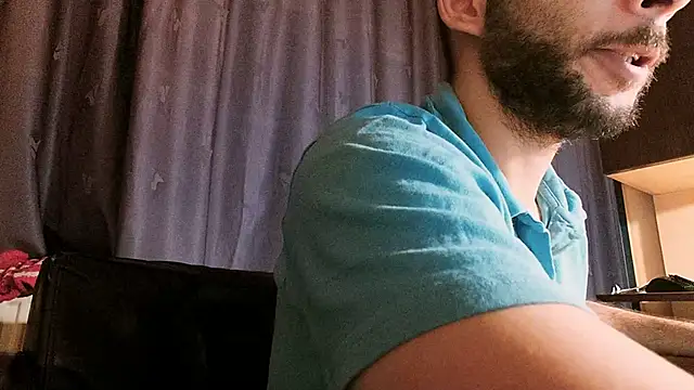 Snapshot of henryaxe chatting on 01-08-25, 10:48 henryaxe online show from 01-08-25, 10:48