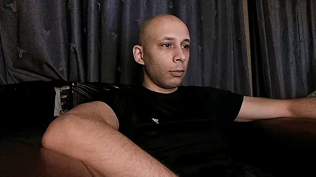 Snapshot of henryaxe chatting on 01-12-25, 04:42 henryaxe online show from 01-12-25, 04:42