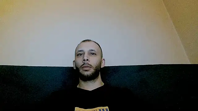 Snapshot of henryaxe chatting on 02-15-25, 11:14 henryaxe online show from 02-15-25, 11:14