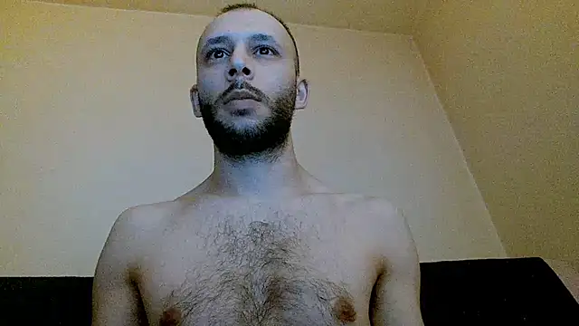 Snapshot of henryaxe chatting on 02-17-25, 03:15 henryaxe online show from 02-17-25, 03:15