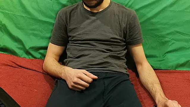 Snapshot of henryaxe chatting on 03-03-25, 10:52 henryaxe online show from 03-03-25, 10:52