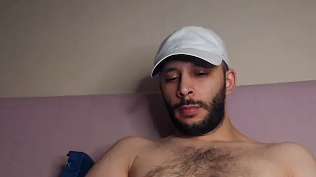 Snapshot of henryaxe chatting on 09-13-25, 09:47 henryaxe online show from 09-13-25, 09:47