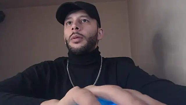 Snapshot of henryaxe chatting on 09-24-25, 11:19 henryaxe online show from 09-24-25, 11:19