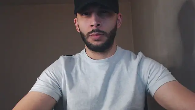 Snapshot of henryaxe chatting on 09-28-25, 11:48 henryaxe online show from 09-28-25, 11:48