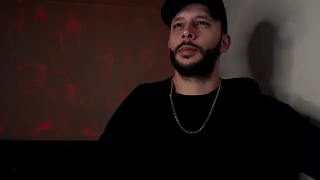 Snapshot of henryaxe chatting on 10-02-25, 06:48 henryaxe online show from 10-02-25, 06:48