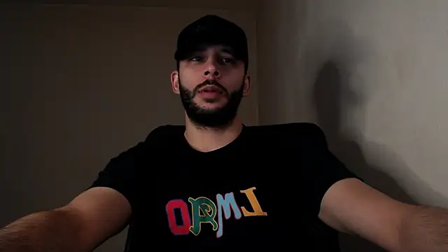 Snapshot of henryaxe chatting on 10-05-25, 05:33 henryaxe online show from 10-05-25, 05:33