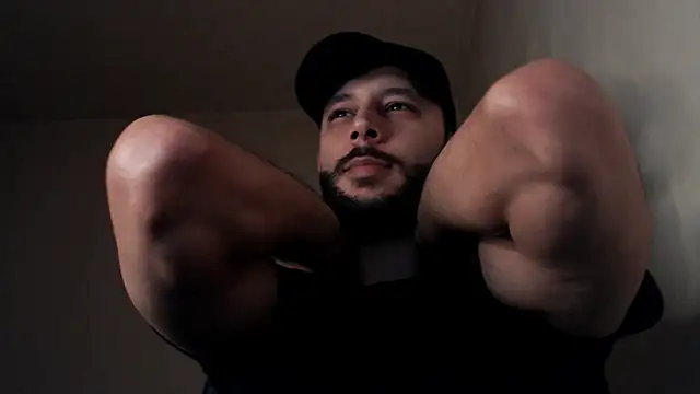 Snapshot of henryaxe chatting on 10-24-25, 12:08 henryaxe online show from 10-24-25, 12:08