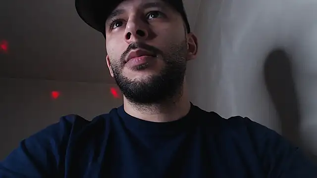 Snapshot of henryaxe chatting on 11-07-25, 07:14 henryaxe online show from 11-07-25, 07:14