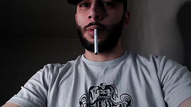 Snapshot of henryaxe chatting on 11-27-25, 11:51 henryaxe online show from 11-27-25, 11:51