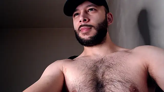 Snapshot of henryaxe chatting on 11-30-25, 06:01 henryaxe online show from 11-30-25, 06:01