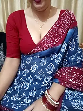 Snapshot of Priya_Boudi chatting on 12-06-24, 05:11 Priya Boudi online show from 12-06-24, 05:11