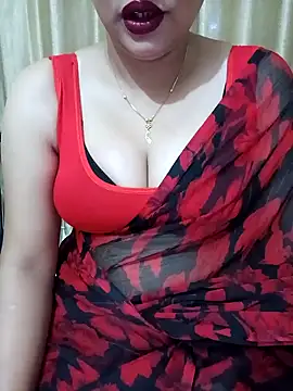 Snapshot of Priya_Boudi chatting on 12-10-24, 04:38 Priya Boudi online show from 12-10-24, 04:38