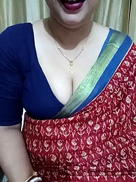 Snapshot of Priya_Boudi chatting on 12-14-24, 05:47 Priya Boudi online show from 12-14-24, 05:47